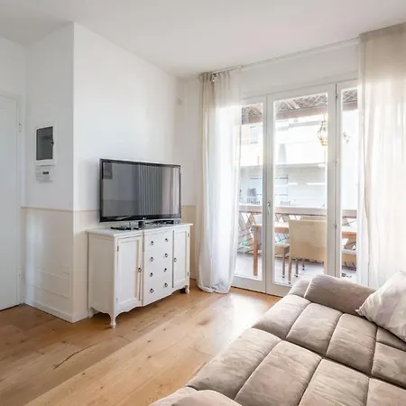 Immobiliare Jvl - Cascina Del Mar * Лидо-ди-Езоло
